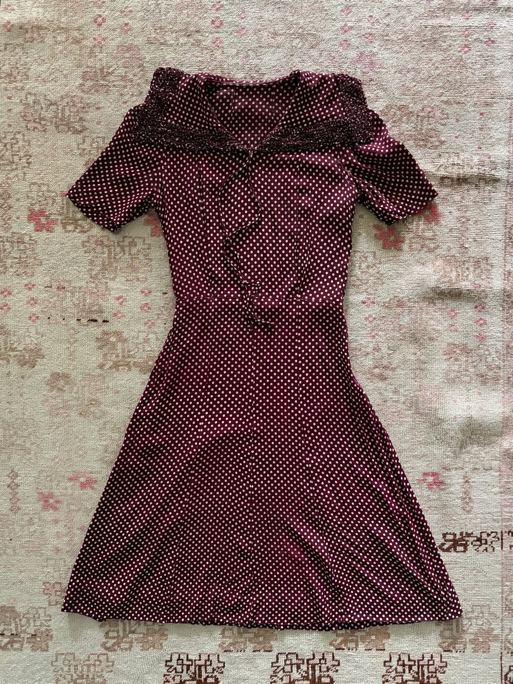 1940s Vintage Polka Dot Sailor Collar Midi Dress in Burgundy and White